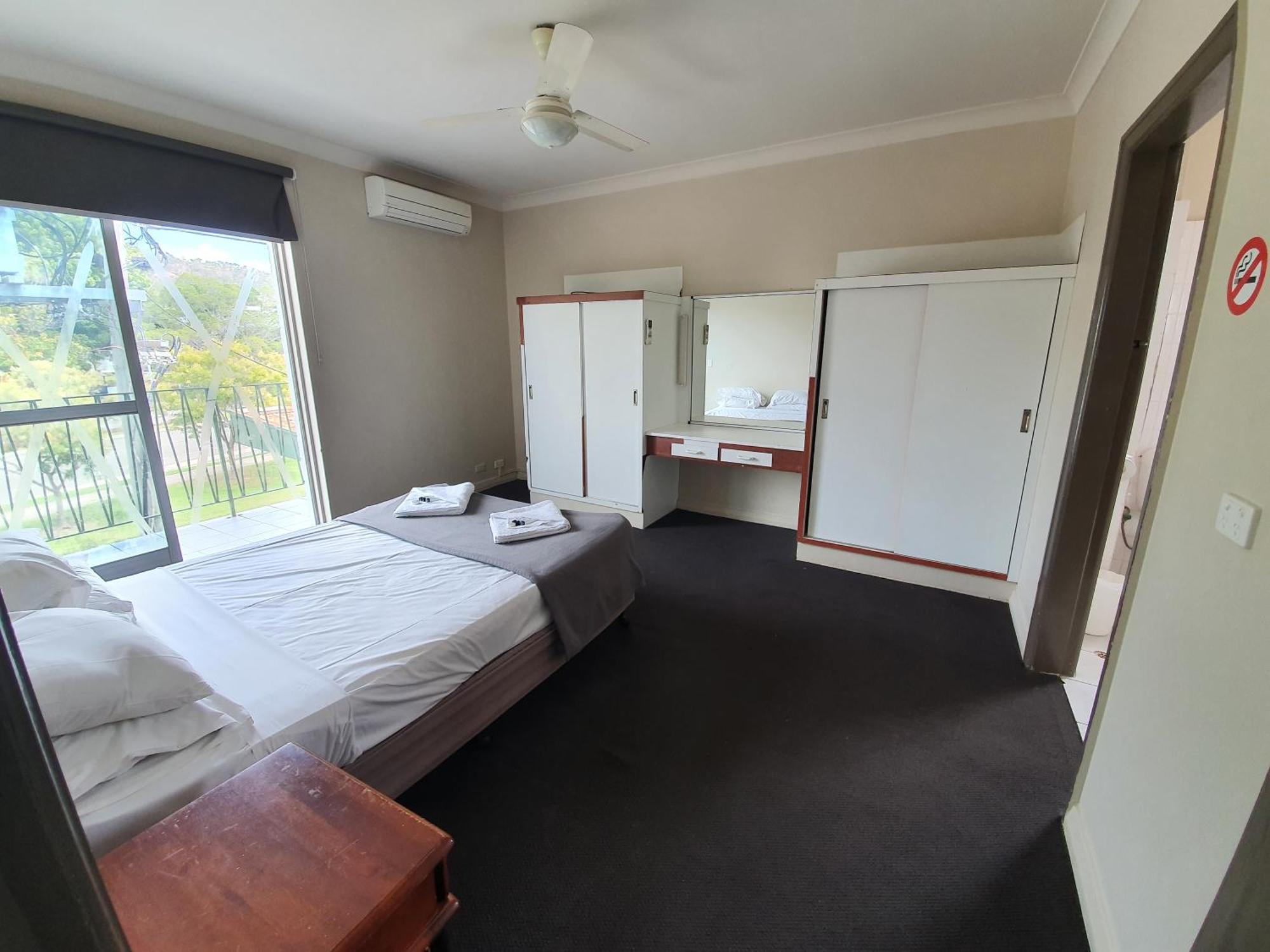 Hotel Allen Townsville Exterior foto